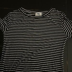 Black and white long sleeved stretchy striped shirt